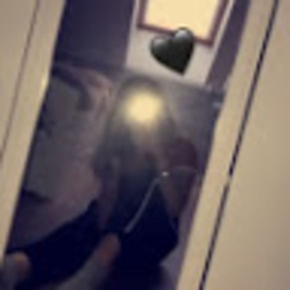 Meet your Posher, Cadence - Picture 1 of 1